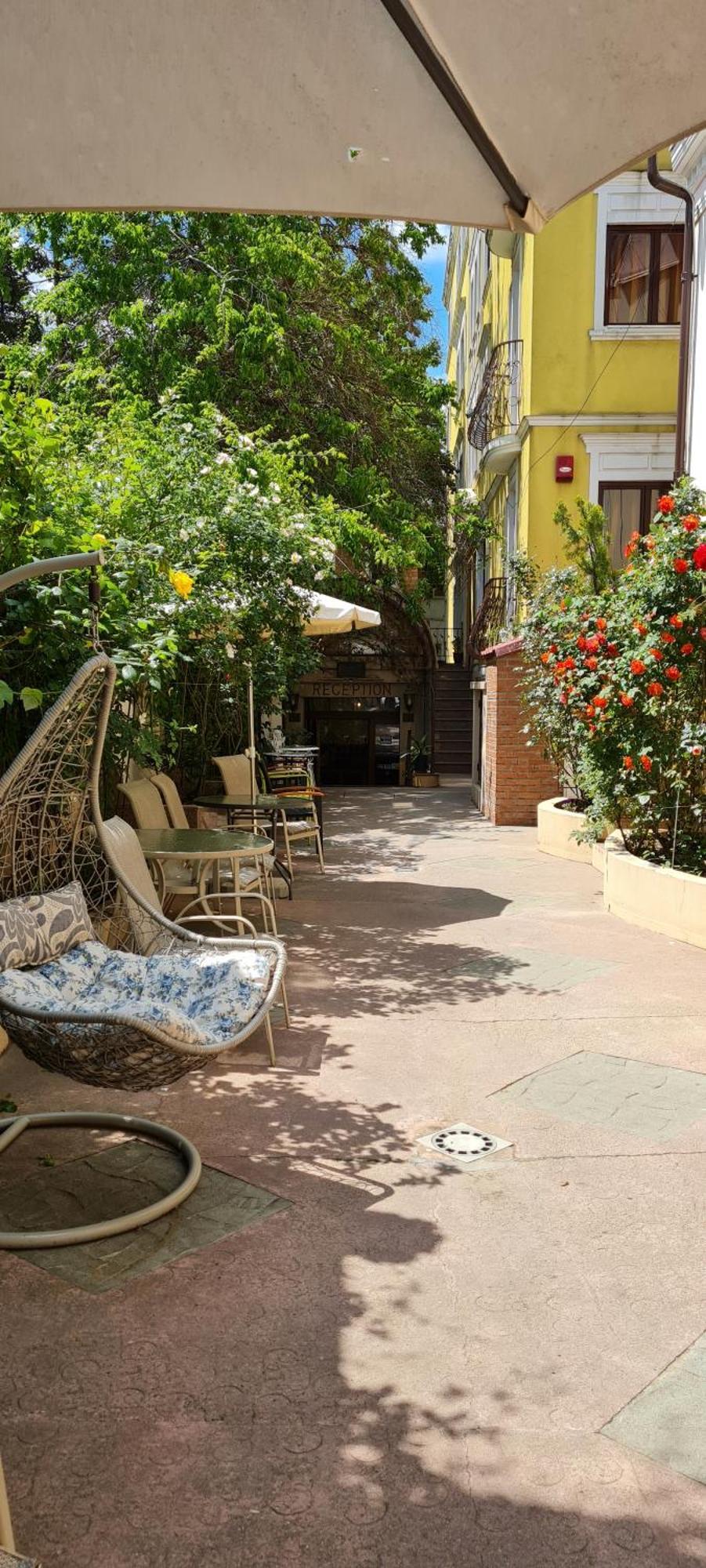 Casa Michelangelo Hotel Bucharest Exterior photo